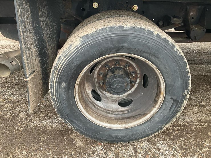 2019-ford-f550-xl-image-34