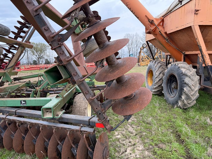 john-deere-36-image-15