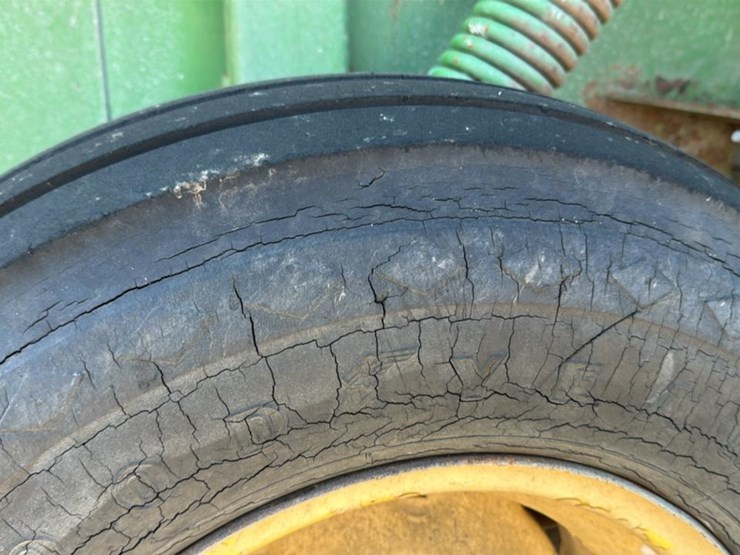 john-deere-510-image-27