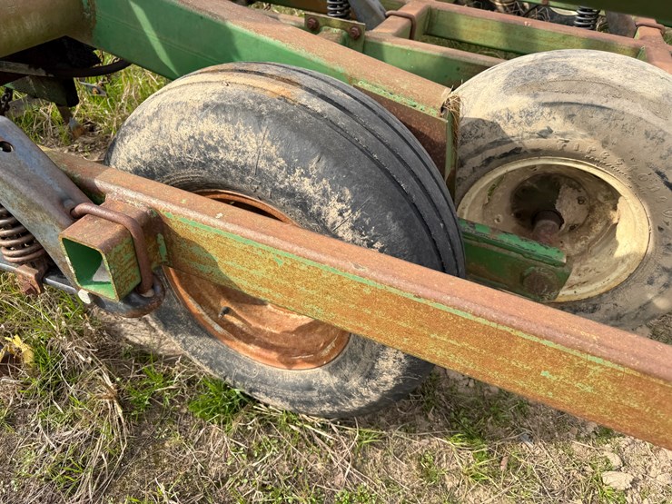 john-deere-40-image-12