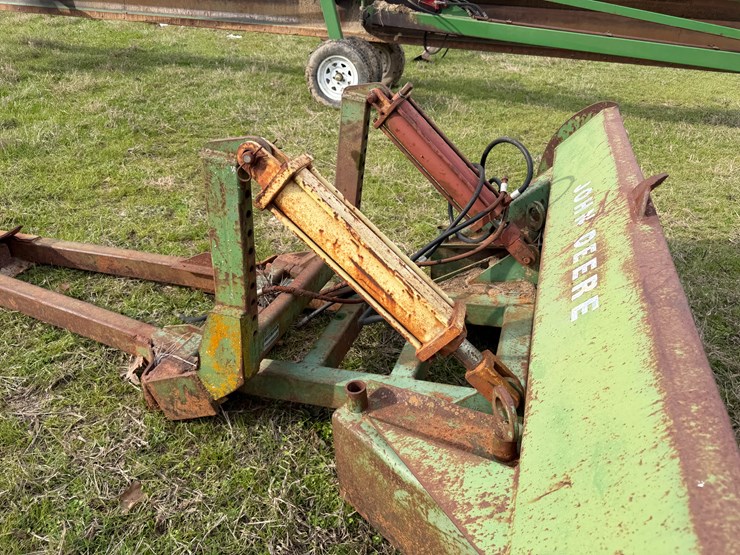 john-deere-8-image-21