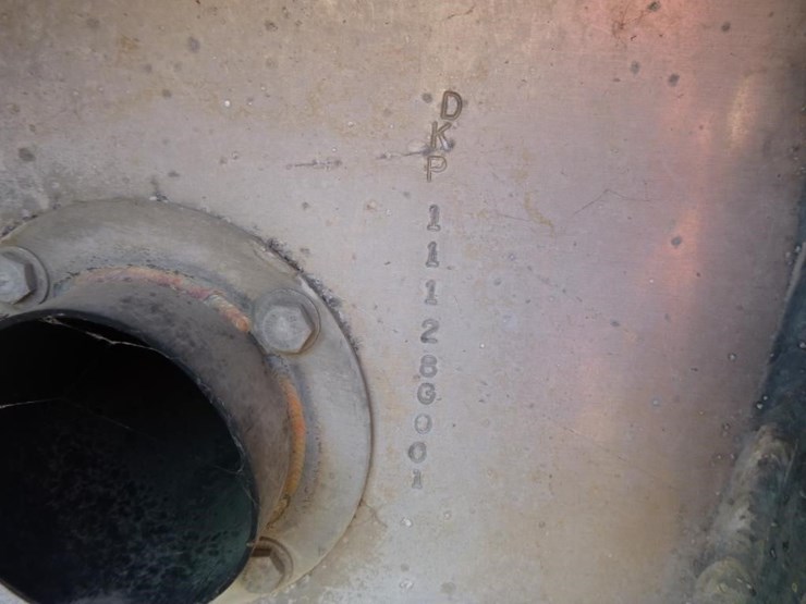 2001-unknown-trailer-image-27