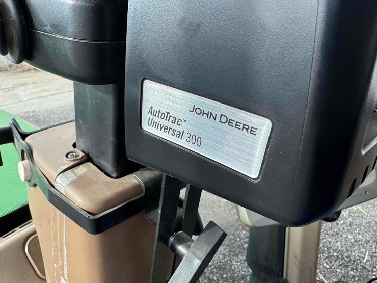 1995-john-deere-8200-image-25