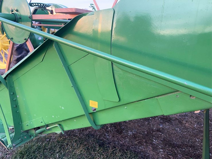 john-deere-no.-12a-pull-type-combine-image-59