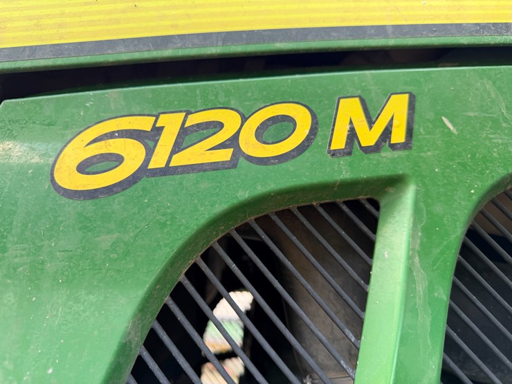 2017-john-deere-6120m-image-2