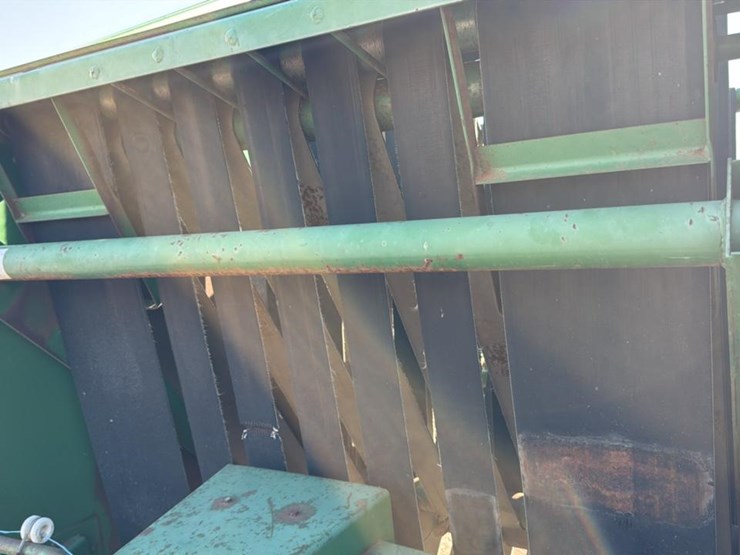 john-deere-510-image-10