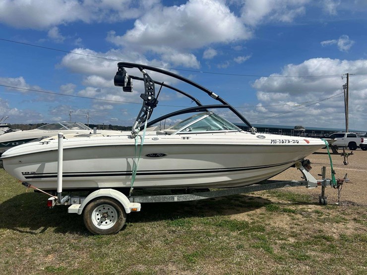 2001-sea-ray-182-ski-boat-image-4