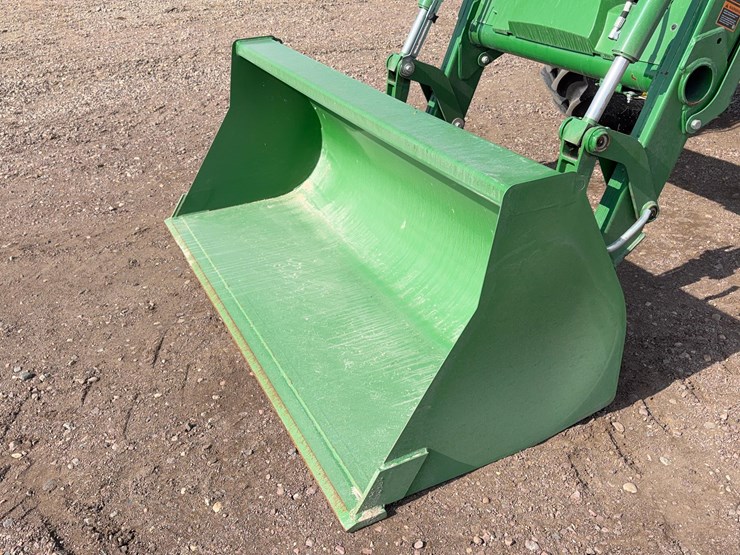 2023-john-deere-5060e-image-12