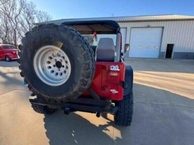 1990-jeep-wrangler-image-10