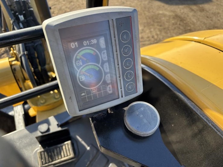 caterpillar-303.5-image-30