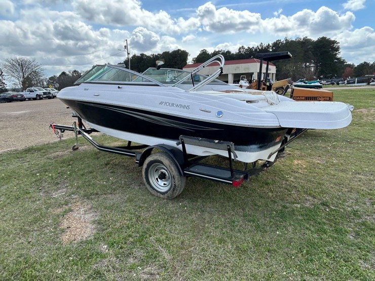 2008-four-winns-h190-ski-boat-image-5