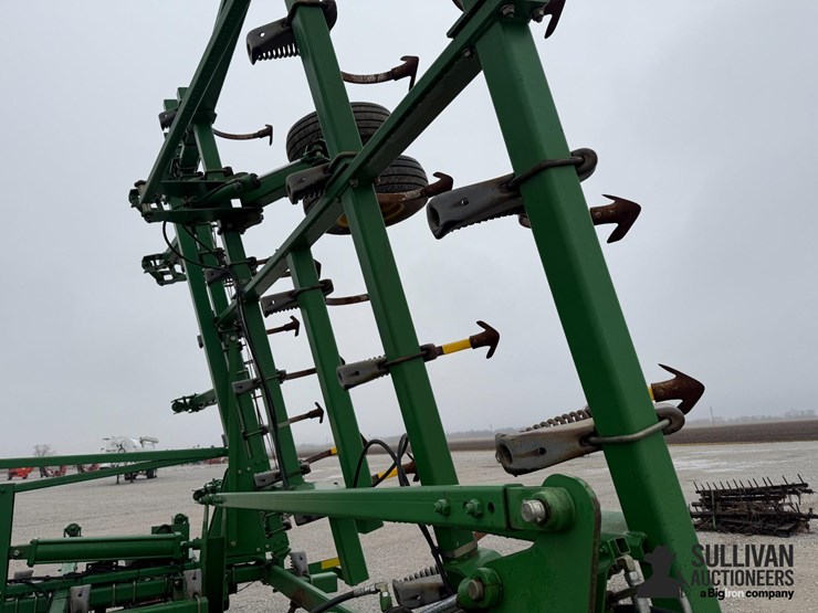 john-deere-2210-image-16