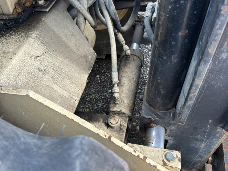 john-deere-4039-image-13