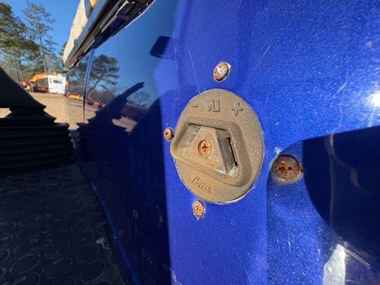 2007-tomberlin-32v-electric-golf-cart-image-11