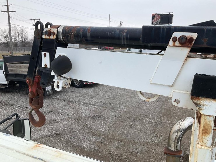 2014-international-7300-image-78