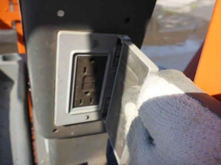 2008-jlg-e400ajpn-image-21