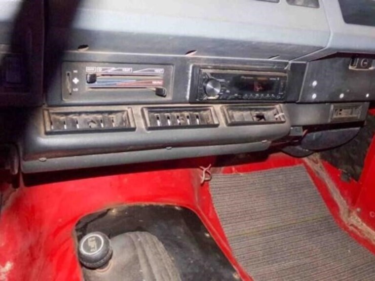 1990-jeep-wrangler-image-21