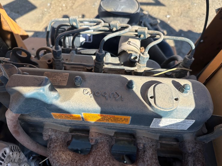 case-maxi-sneaker-image-24