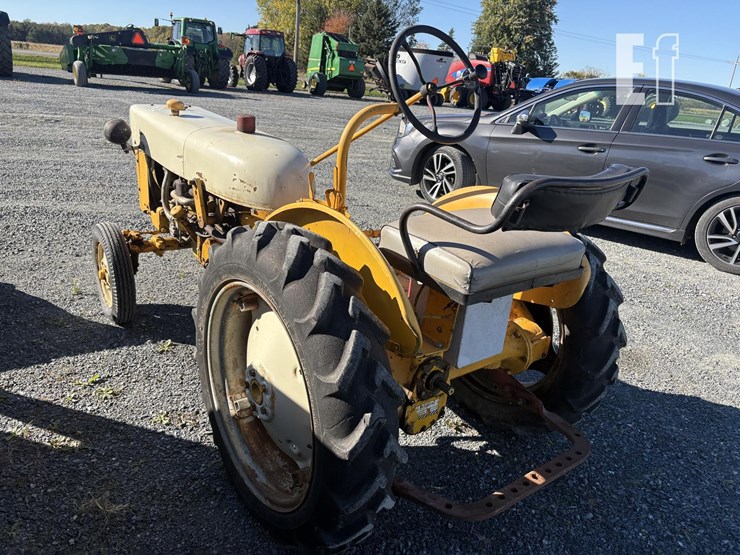 1965-international-cub-lo-boy-image-13