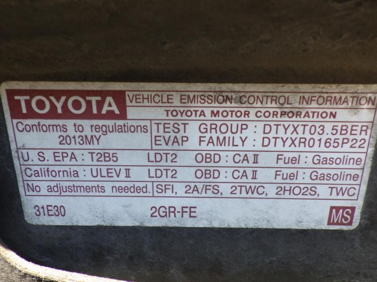 2013-toyota-sienna-image-12