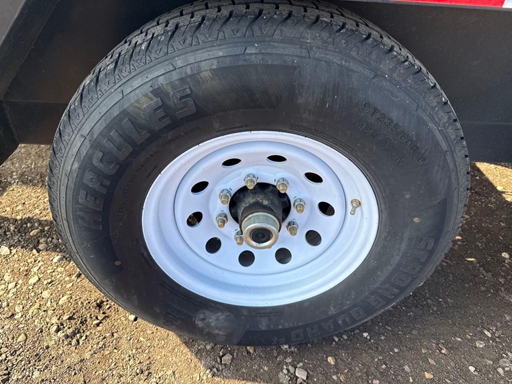 2013-meridian-240-image-15