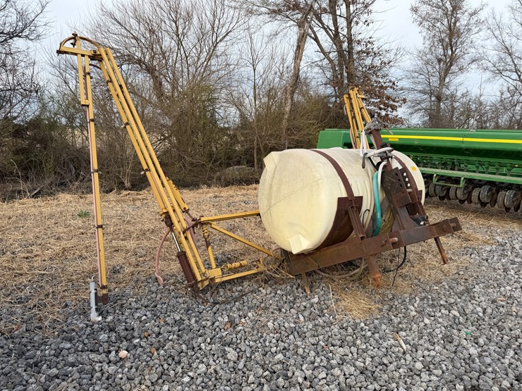 #41046-•-42'-250-gallon-3pt-sprayer-image-2