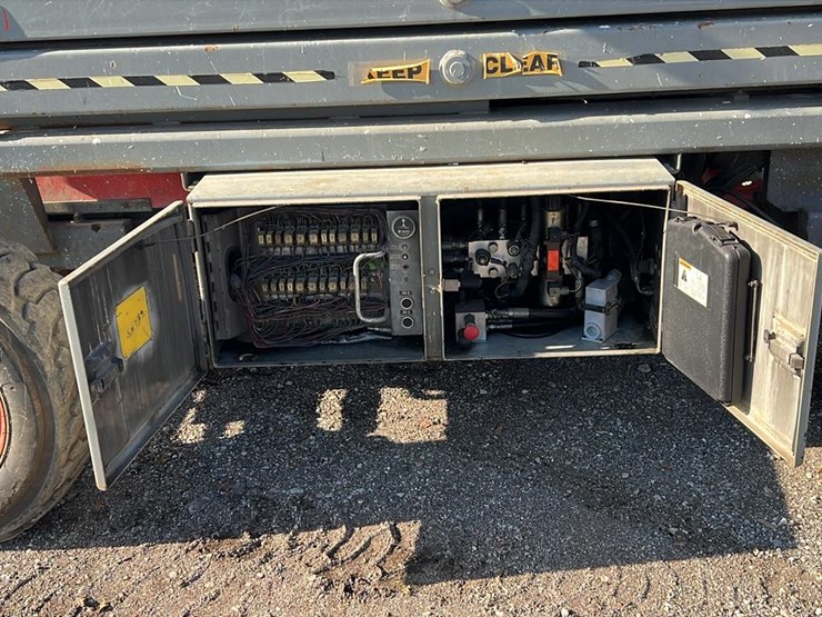 2008-skyjack-sj8850rt-image-12