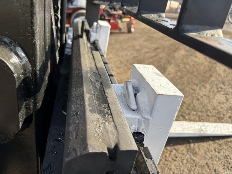 caterpillar-gpl40-image-12