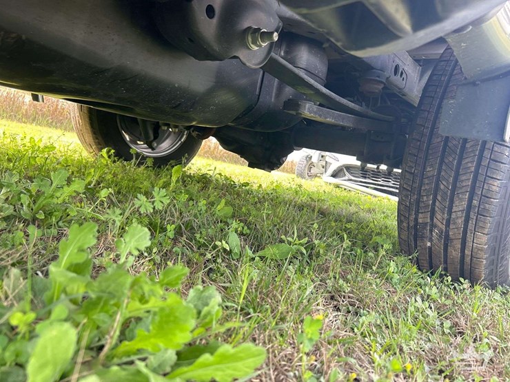 2024-ford-f150-image-17