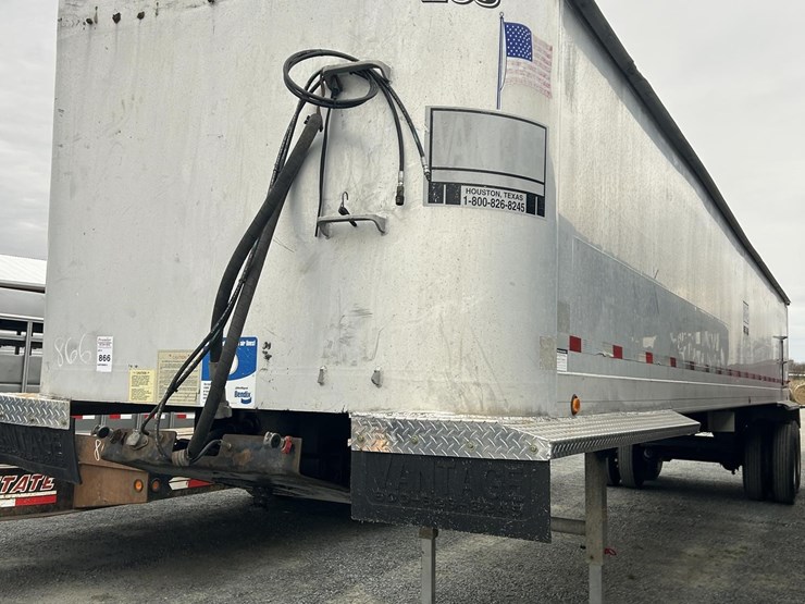 2002-vantage-39-ft-image-2