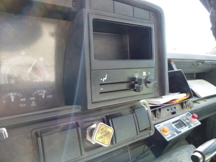 1992-gmc-topkick-image-12