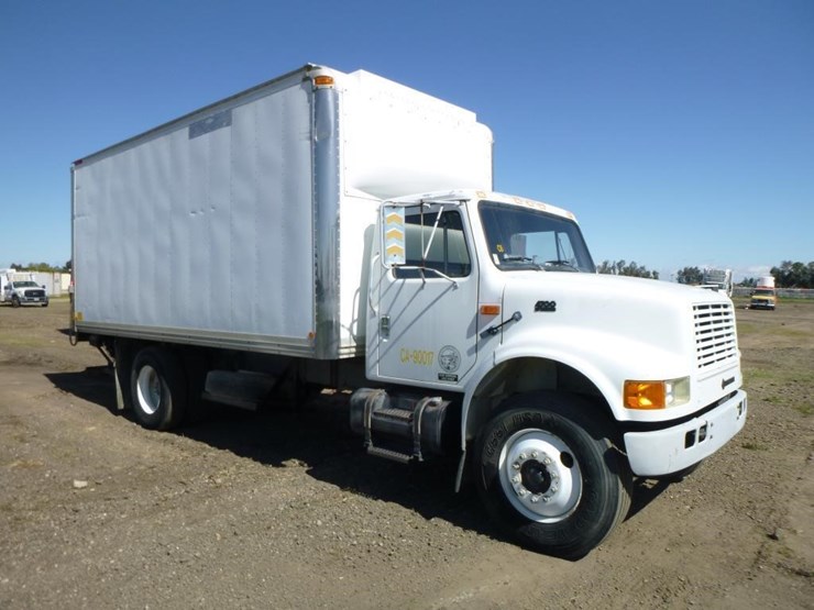 1995-international-4700-image-2