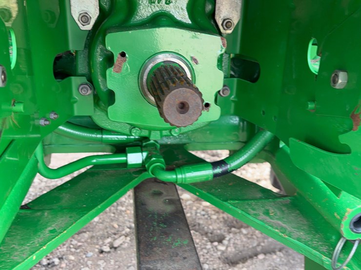 john-deere-8110-image-19