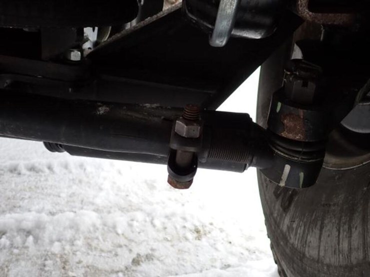 2011-peterbilt-365-image-76