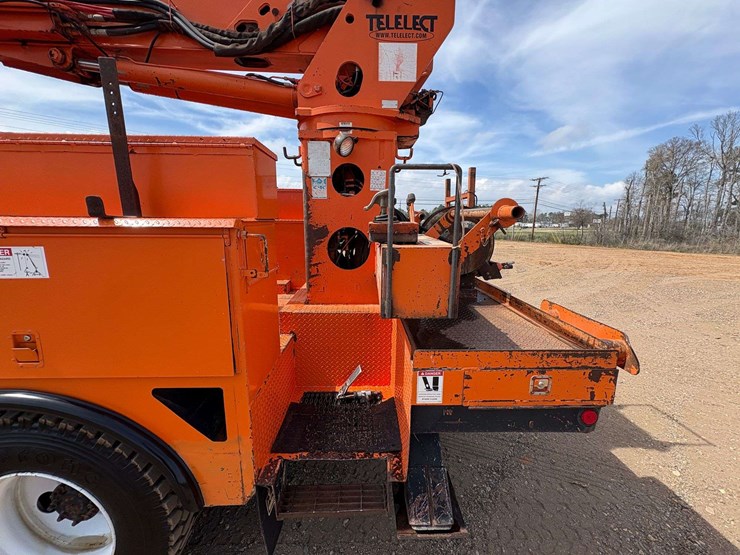 2004-international-durastar-4300-image-30