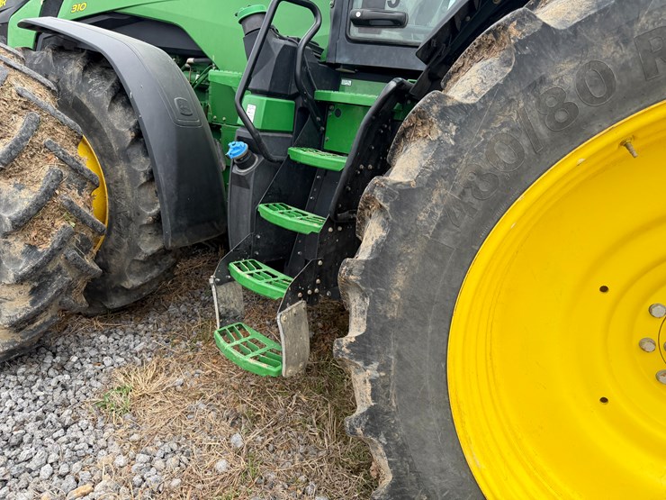 2023-john-deere-8r-310-image-30
