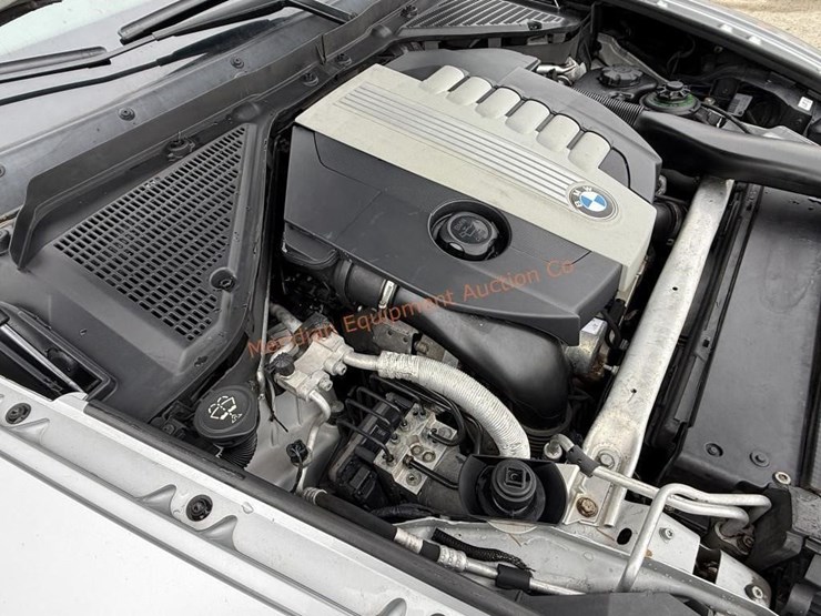 2010-bmw-x5-image-13
