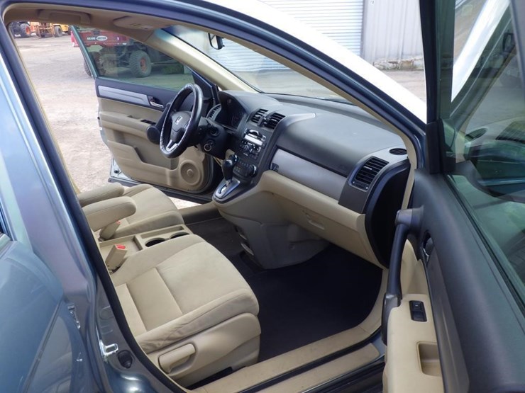 2011-honda-crv-image-6