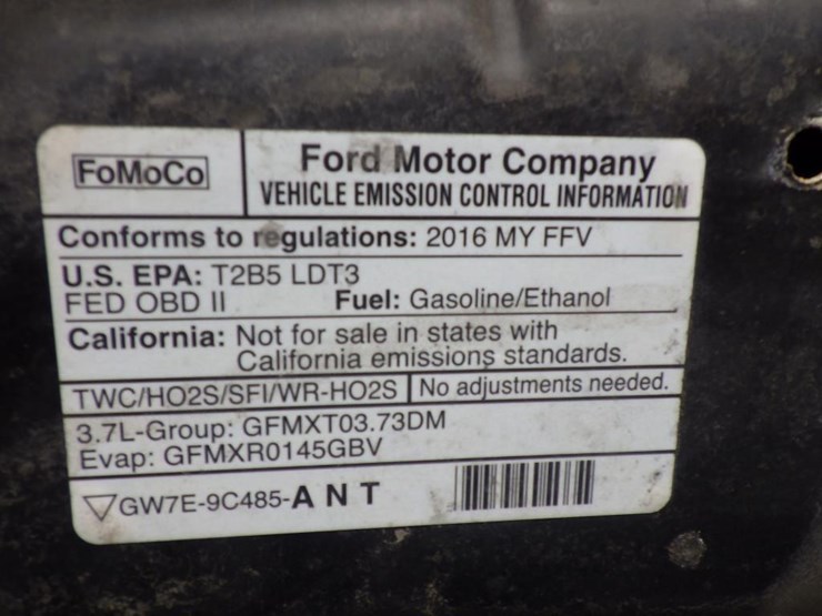 2016-ford-explorer-image-12