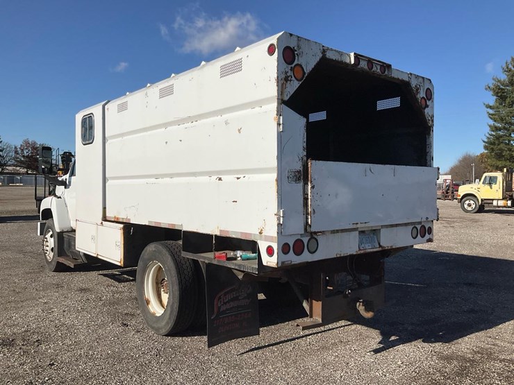 2004-gmc-topkick-image-3