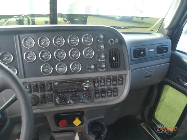 2019-peterbilt-389-image-17