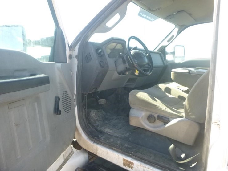 2015-ford-f650-image-8