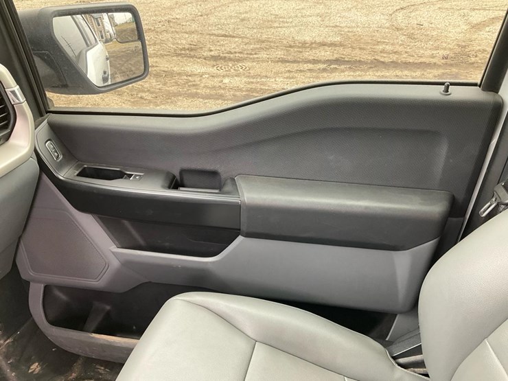 2021-ford-f150-xl-image-70