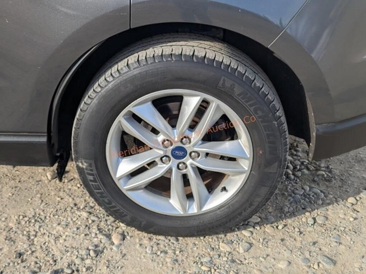 2016-ford-edge-sel-image-29