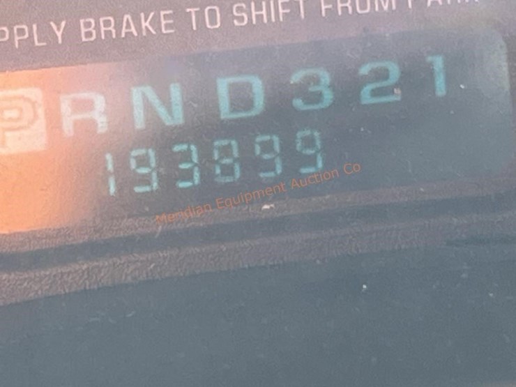 2002-chevrolet-silverado-2500-image-31