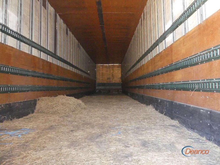 2006-strick-trailer-image-5