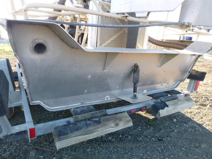 2001-unknown-trailer-image-24