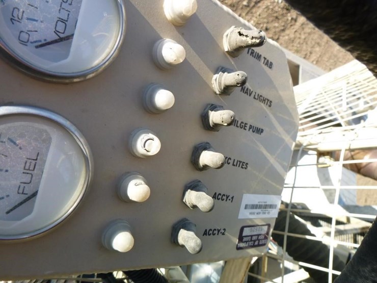 2001-unknown-trailer-image-11