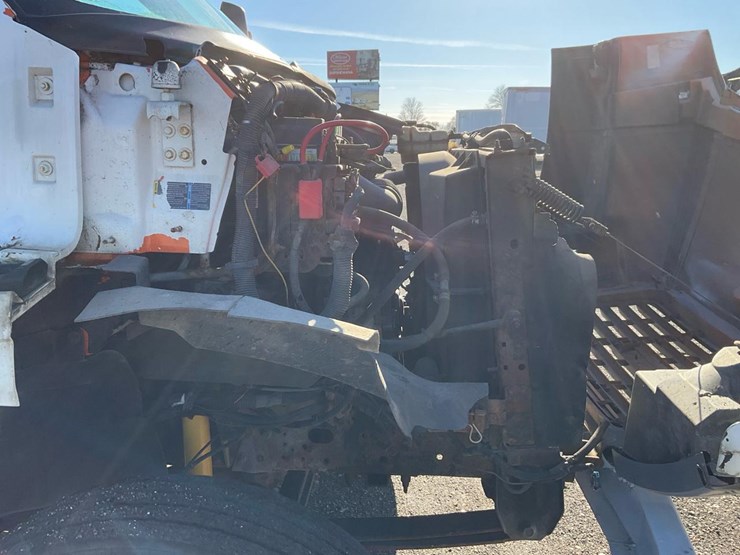 2004-gmc-topkick-image-63