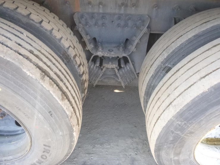 2013-international-7600-image-29